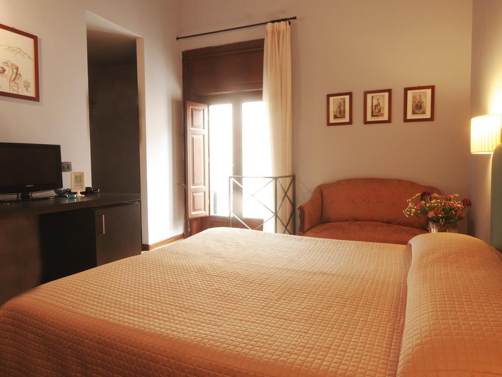 Alla Marina Bed And Breakfast ตราปานี ห้อง รูปภาพ