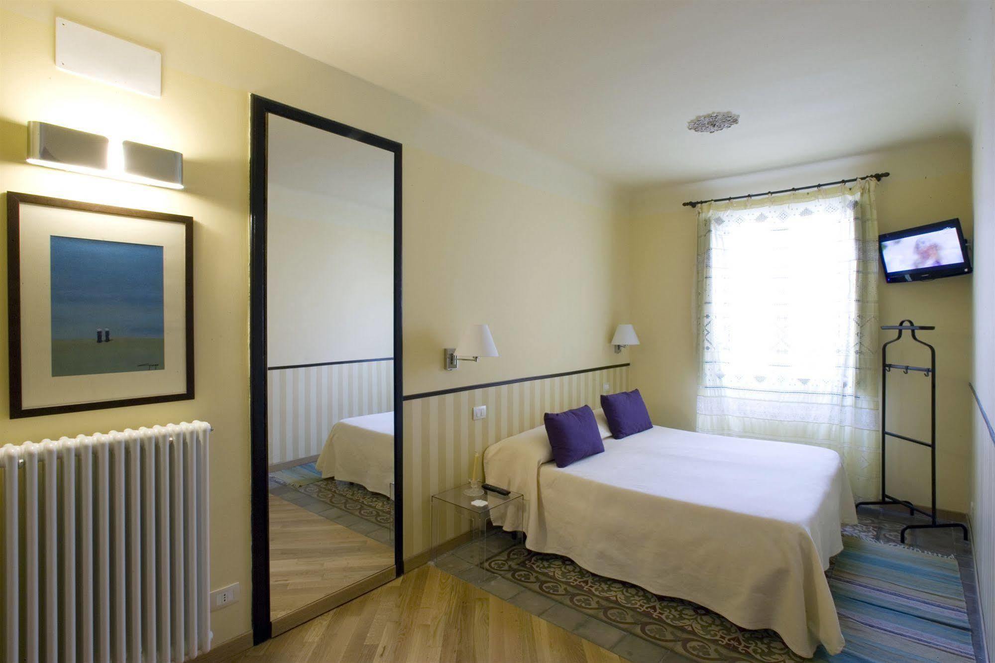 Alla Marina Bed And Breakfast ตราปานี ภายนอก รูปภาพ